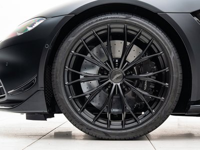 ASTON MARTIN VANTAGE - 10