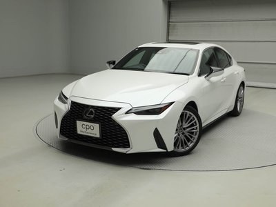 LEXUS IS