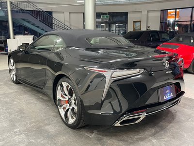 LEXUS LC CONVERTIBLE - 9