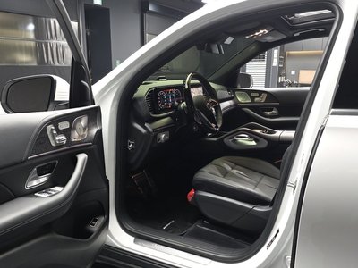 2026 Mercedes-BENZ GLS — миниатюра 13