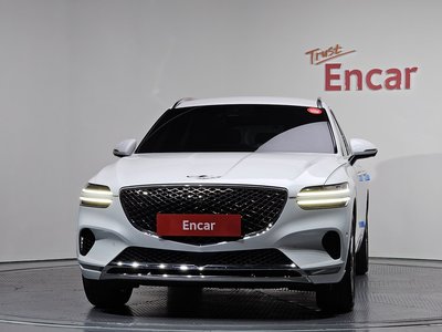 صورة 2 لـ 2021 Genesis GV70