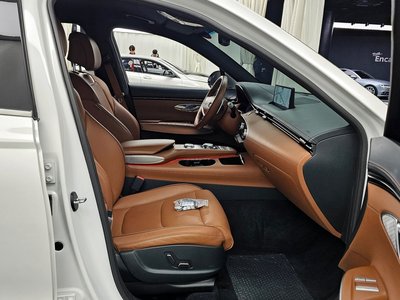 2021 Genesis GV70 — миниатюра 11