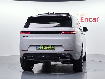 2026 LAND Rover RANGE ROVER SPORT photo 4