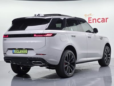 2026 LAND Rover RANGE ROVER SPORT photo 3