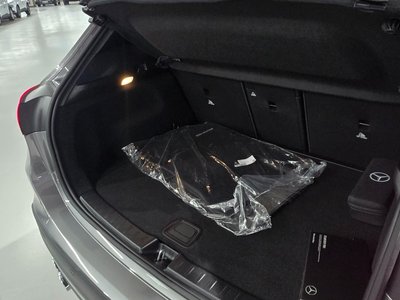 MERCEDES-BENZ GLA - 10