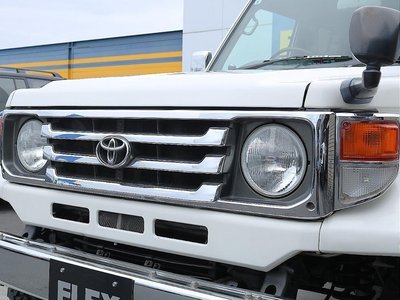 2003 Toyota LAND CRUISER 70 — фото 10