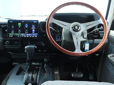 صورة مصغرة 39 لـ 2003 Toyota LAND CRUISER 70