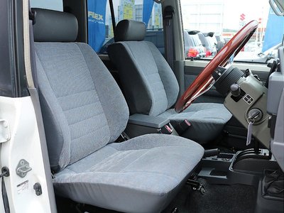 2003 Toyota LAND CRUISER 70 — фото 8