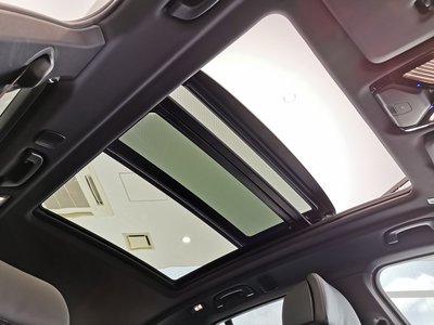 صورة 2 لـ 2025 BMW X5