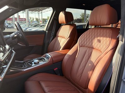 2025 BMW X7 缩略图 73