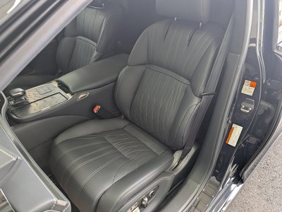 2023 Lexus LS — миниатюра 17