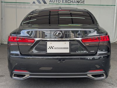 2023 Lexus LS — миниатюра 23
