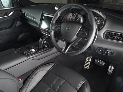 MASERATI LEVANTE - 8