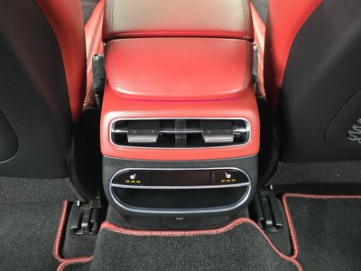 2021 Genesis GV70 — миниатюра 25