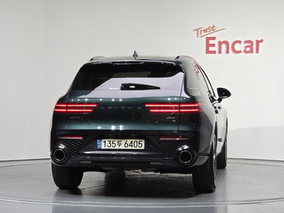 صورة 3 لـ 2021 Genesis GV70