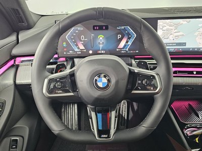 صورة مصغرة 13 لـ 2025 BMW 5 SERIES