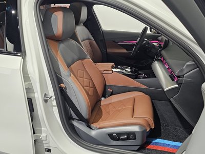 صورة مصغرة 12 لـ 2025 BMW 5 SERIES