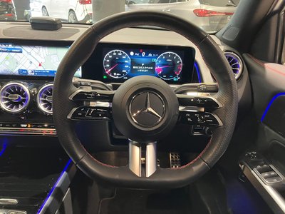 MERCEDES-BENZ GLB - 8