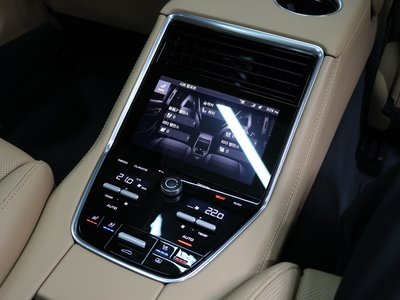 PORSCHE PANAMERA - 5