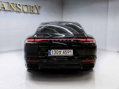 PORSCHE PANAMERA - 2