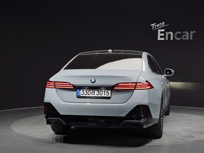 BMW 5 SERIES - 3