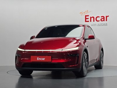 TESLA MODEL Y - 2