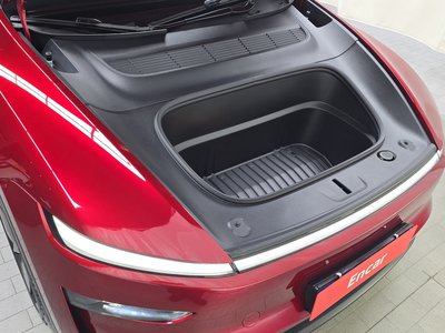 TESLA MODEL Y - 7