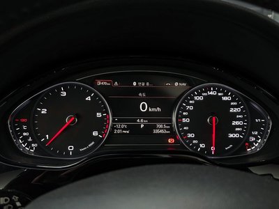 2014 AUDI A8 — фото 8