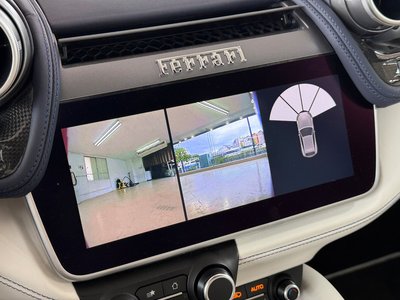 2018 Ferrari GTC4 LUSSO thumbnail 36
