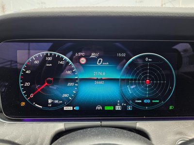 MERCEDES-BENZ E-CLASS - 8