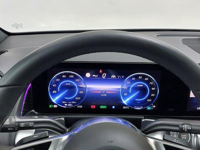 2025 Mercedes-BENZ EQB — фото 8