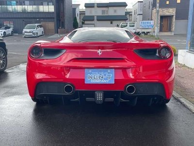 FERRARI 488 - 8