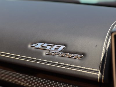 صورة مصغرة 35 لـ 2012 FERRARI 458 SPIDER