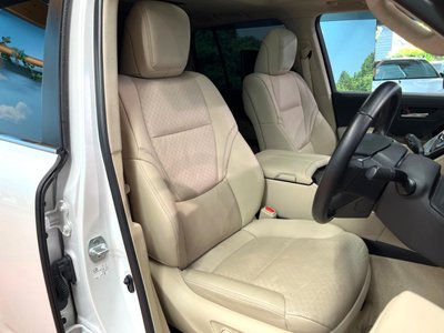 2023 Toyota LAND CRUISER 300 — фото 10