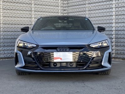 AUDI RS E-TRON GT - 3