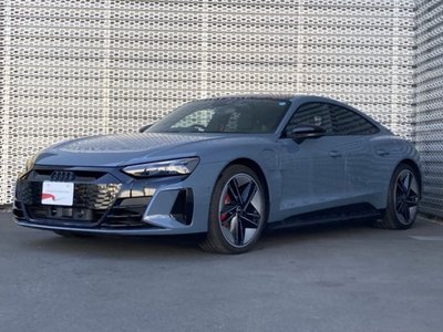 AUDI RS E-TRON GT - 5