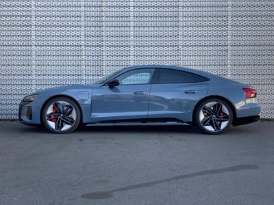 AUDI RS E-TRON GT - 7