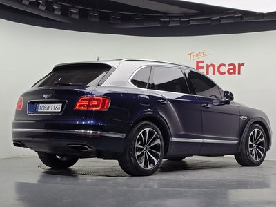 BENTLEY BENTAYGA - 4