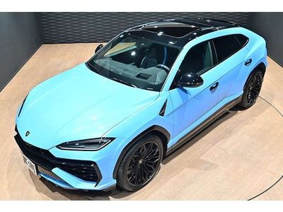 2026 Lamborghini URUS photo 8