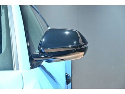 صورة مصغرة 32 لـ 2026 Lamborghini URUS
