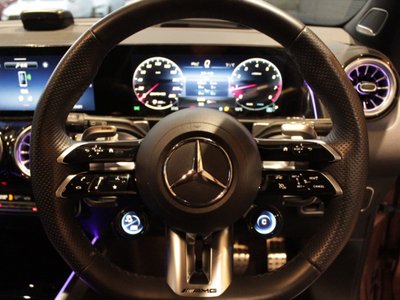 MERCEDES-BENZ GLB AMG - 10