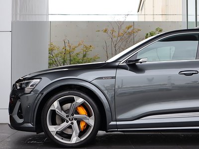 صورة 13 لـ 2024 AUDI E-TRON S SPORTBACK