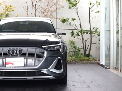 صورة 10 لـ 2024 AUDI E-TRON S SPORTBACK