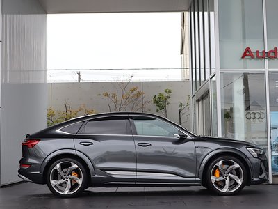 صورة مصغرة 24 لـ 2024 AUDI E-TRON S SPORTBACK