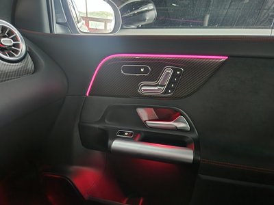 صورة 2 لـ 2025 Mercedes-BENZ GLA