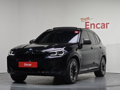 BMW IX3 - 1