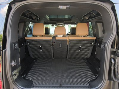 2025 LAND Rover DEFENDER — миниатюра 21