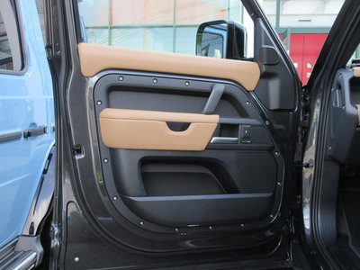 2025 LAND Rover DEFENDER — миниатюра 26
