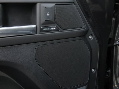 2025 LAND Rover DEFENDER — миниатюра 27