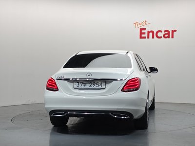 MERCEDES-BENZ C-CLASS - 4
